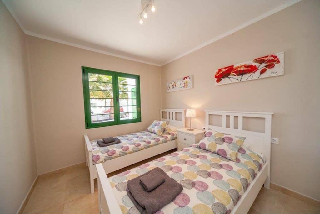 Bandama 14! 2 Bedroom Newly Renovated Bungalow, Los Pocillos, Puerto Del Carmen. Puerto del Carmen  Exterior photo
